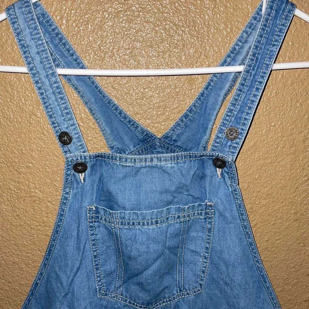 Overall - Picture 4 of 7